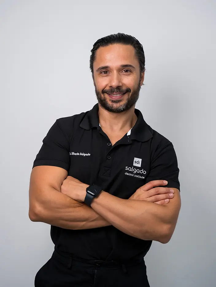Dr. Alberto Salgado